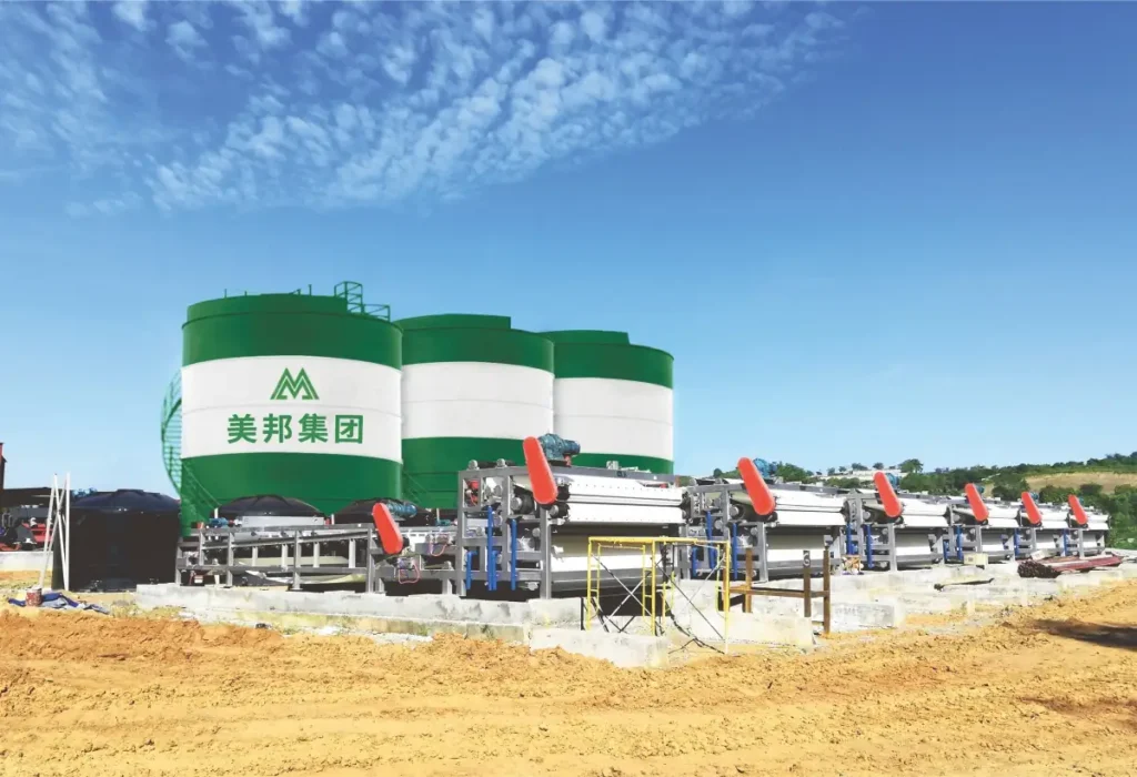 Large-scale tailings dry stacking project