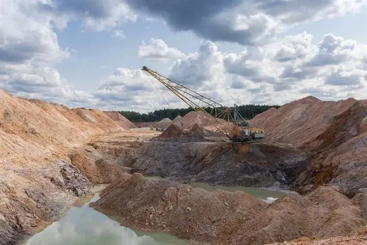 Iron ore tailings dry stacking