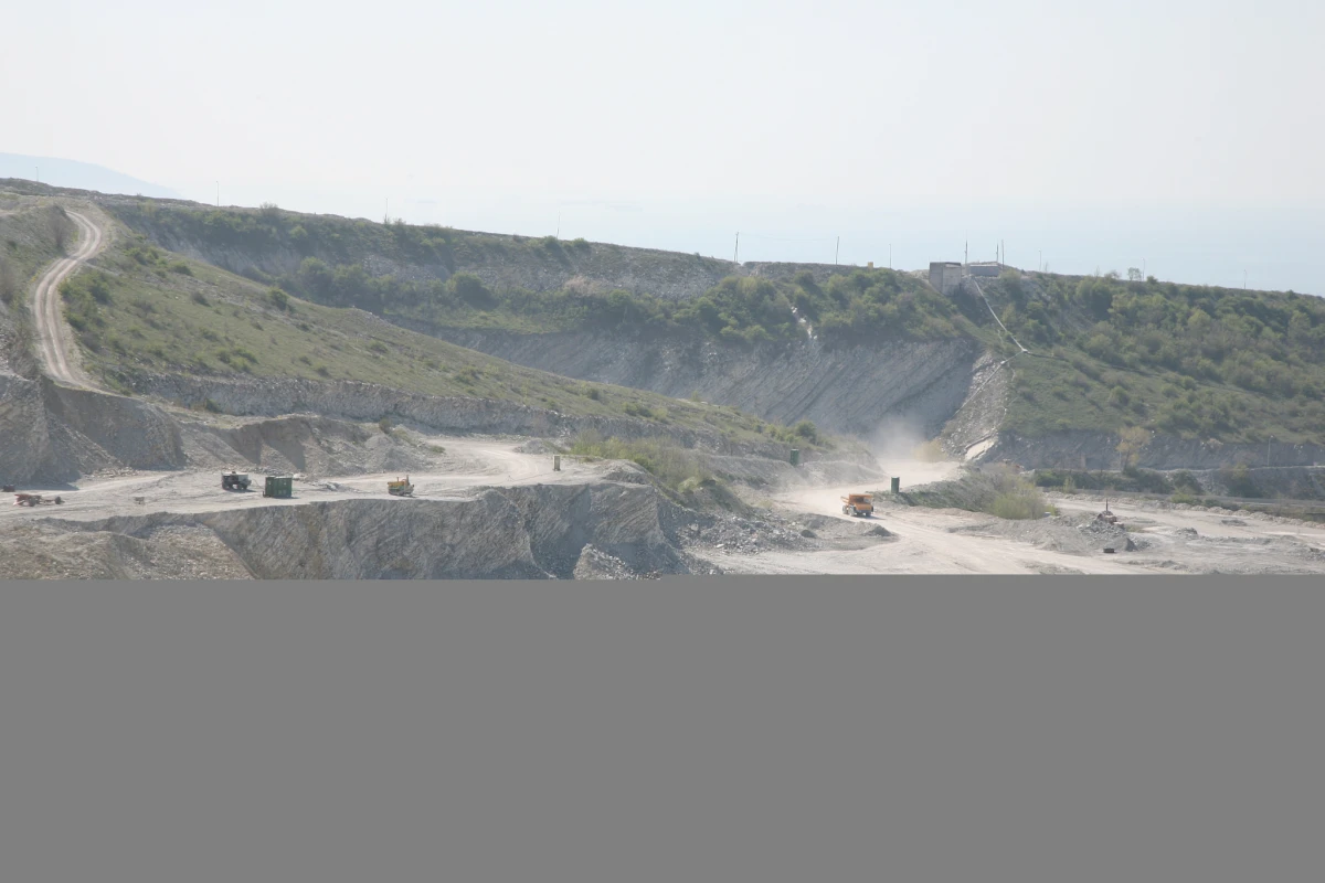 Tailing Dry Stacking